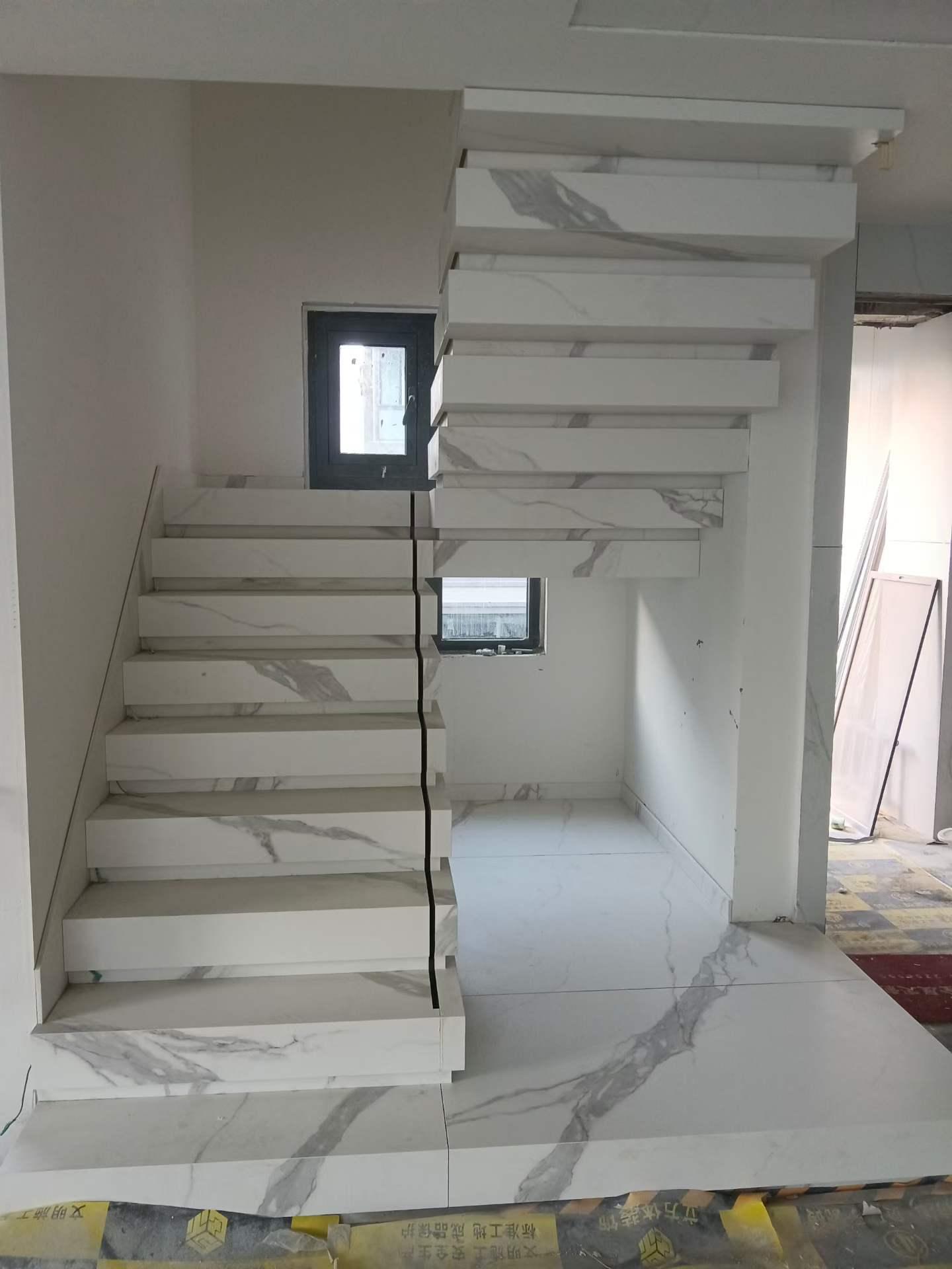 鱼肚白叠步 哑面